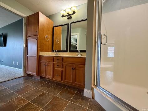 946 Kimberly Drive Brownstown IN 47220