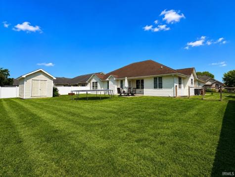 946 Kimberly Drive Brownstown IN 47220