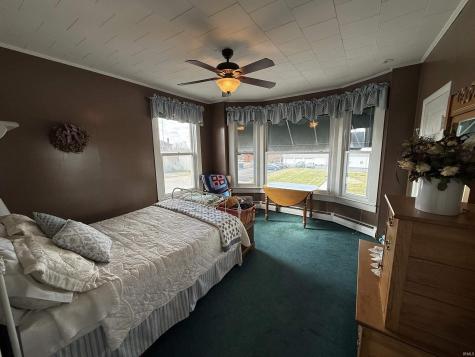 289 N Main Street Linton IN 47441