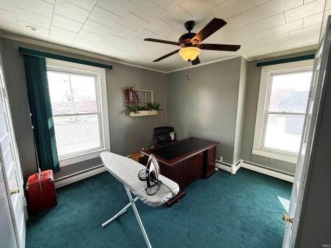 289 N Main Street Linton IN 47441