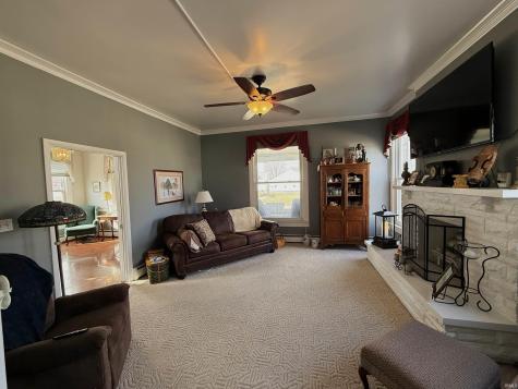 289 N Main Street Linton IN 47441