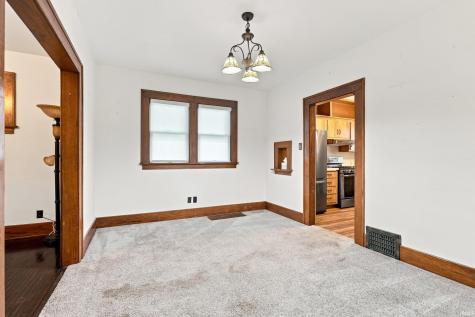 2021 Oakland Street Fort Wayne IN 46808