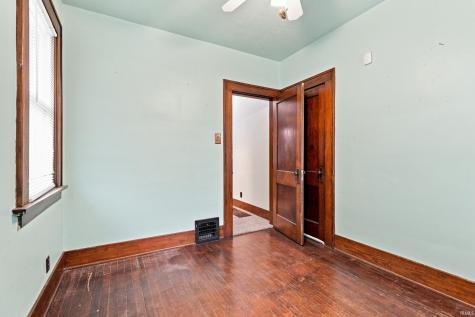 2021 Oakland Street Fort Wayne IN 46808