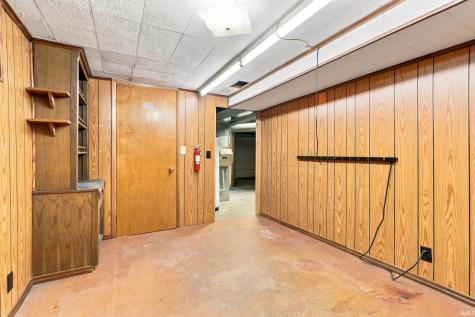2021 Oakland Street Fort Wayne IN 46808