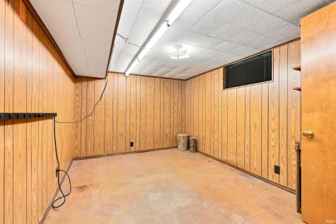 2021 Oakland Street Fort Wayne IN 46808