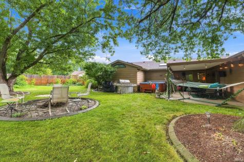 3323 Sudbury Place Fort Wayne IN 46815