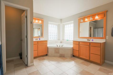 2514 E Sandberg Court Bloomington IN 47401