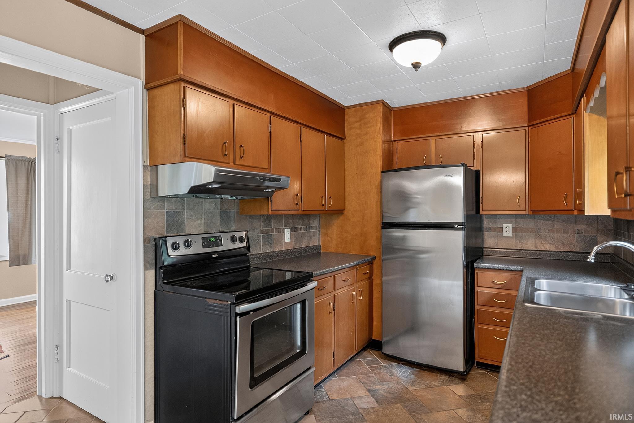 503 Sunset Avenue Elkhart IN 46514
