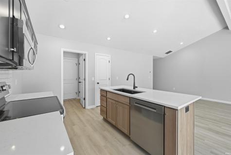 275 Forecast Cove Fort Wayne IN 46845