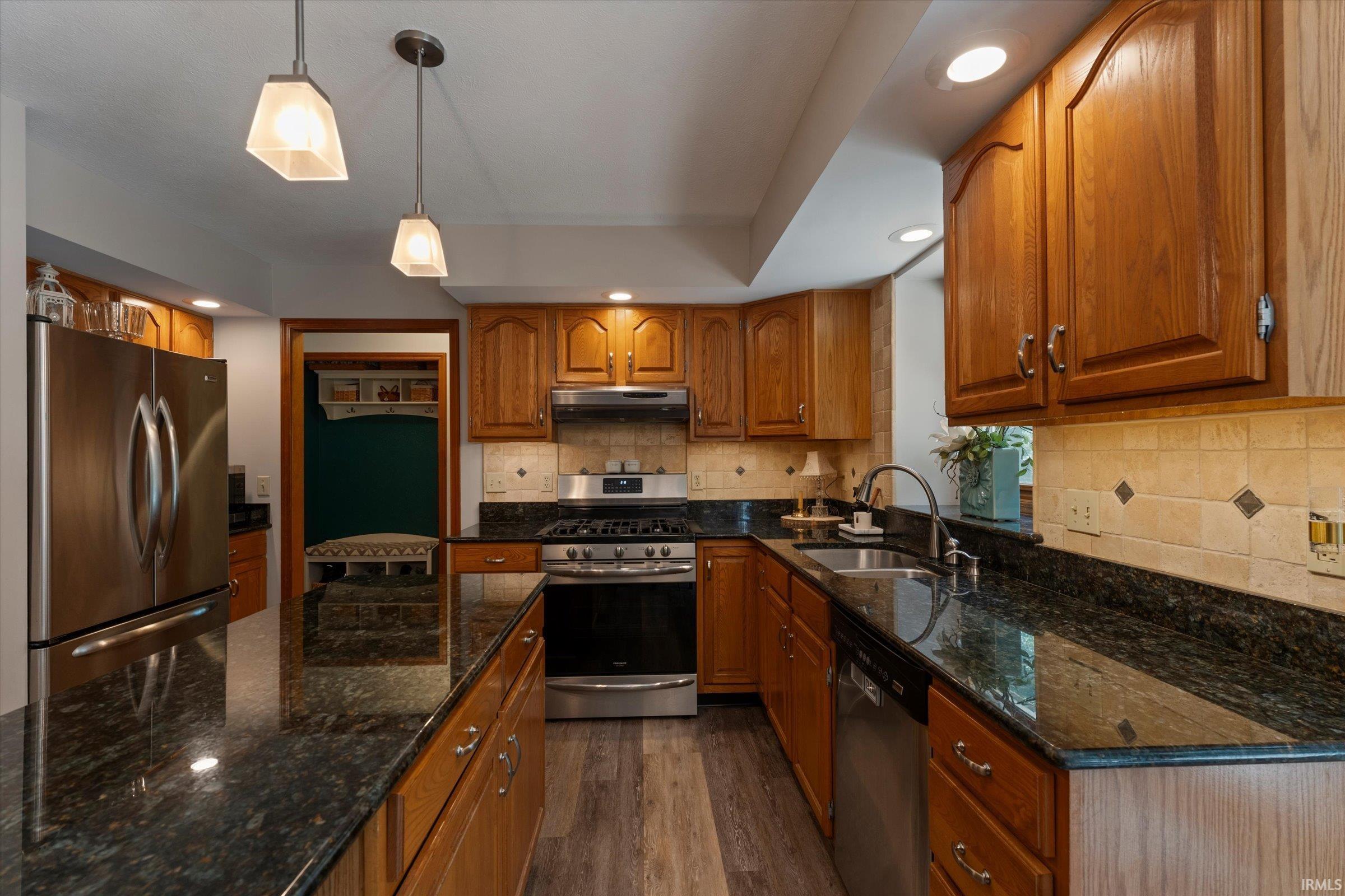 21495 Old Walnut Court South Bend IN 46628