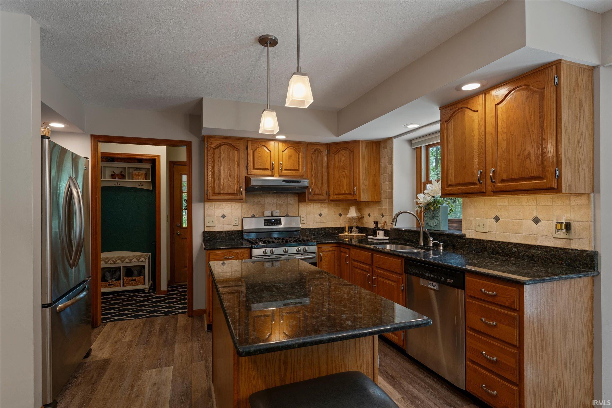21495 Old Walnut Court South Bend IN 46628