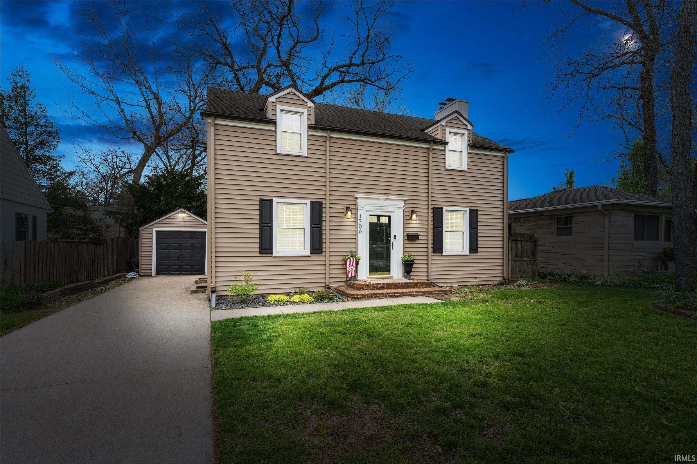 1706 Mckinley Avenue South Bend IN 46617