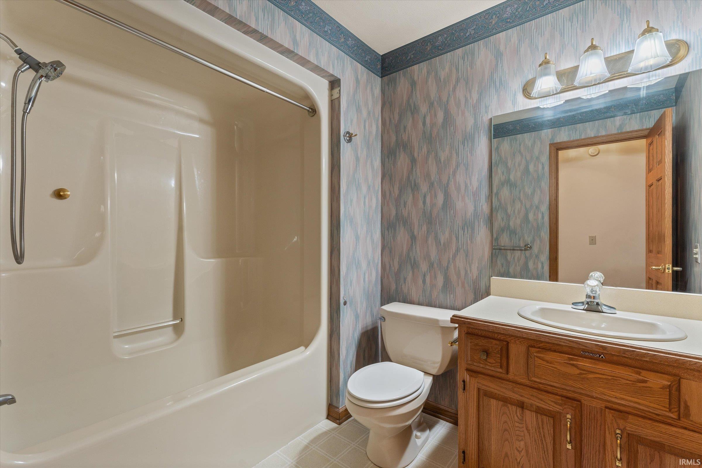 809 Bittersweet Cove Drive Mishawaka IN 46544