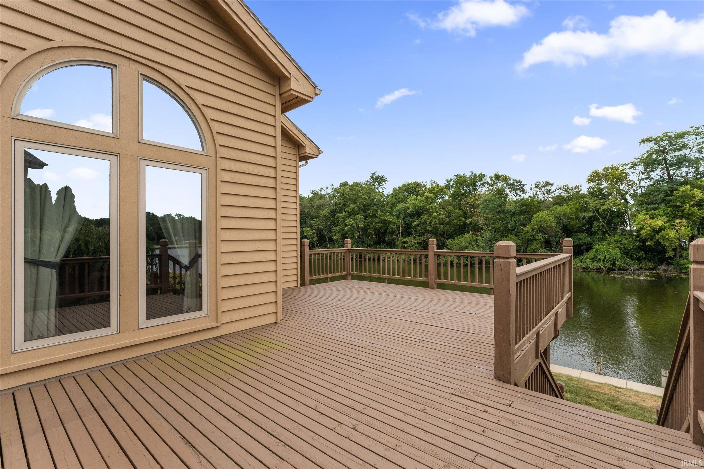 809 Bittersweet Cove Drive Mishawaka IN 46544