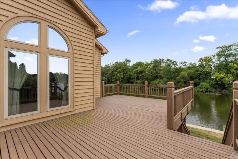 809 Bittersweet Cove Drive Mishawaka IN 46544
