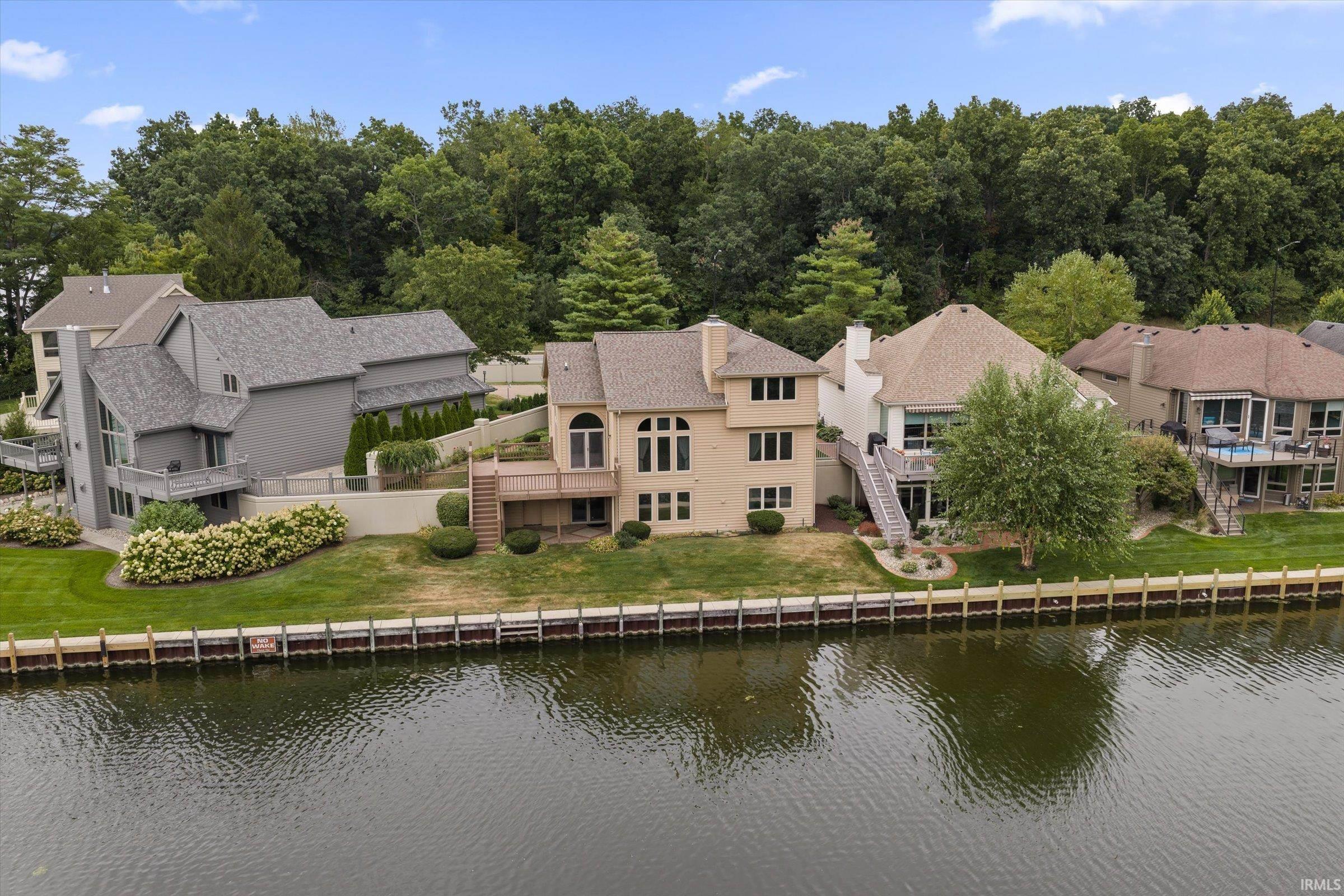 809 Bittersweet Cove Drive Mishawaka IN 46544