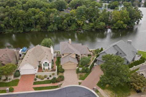 809 Bittersweet Cove Drive Mishawaka IN 46544