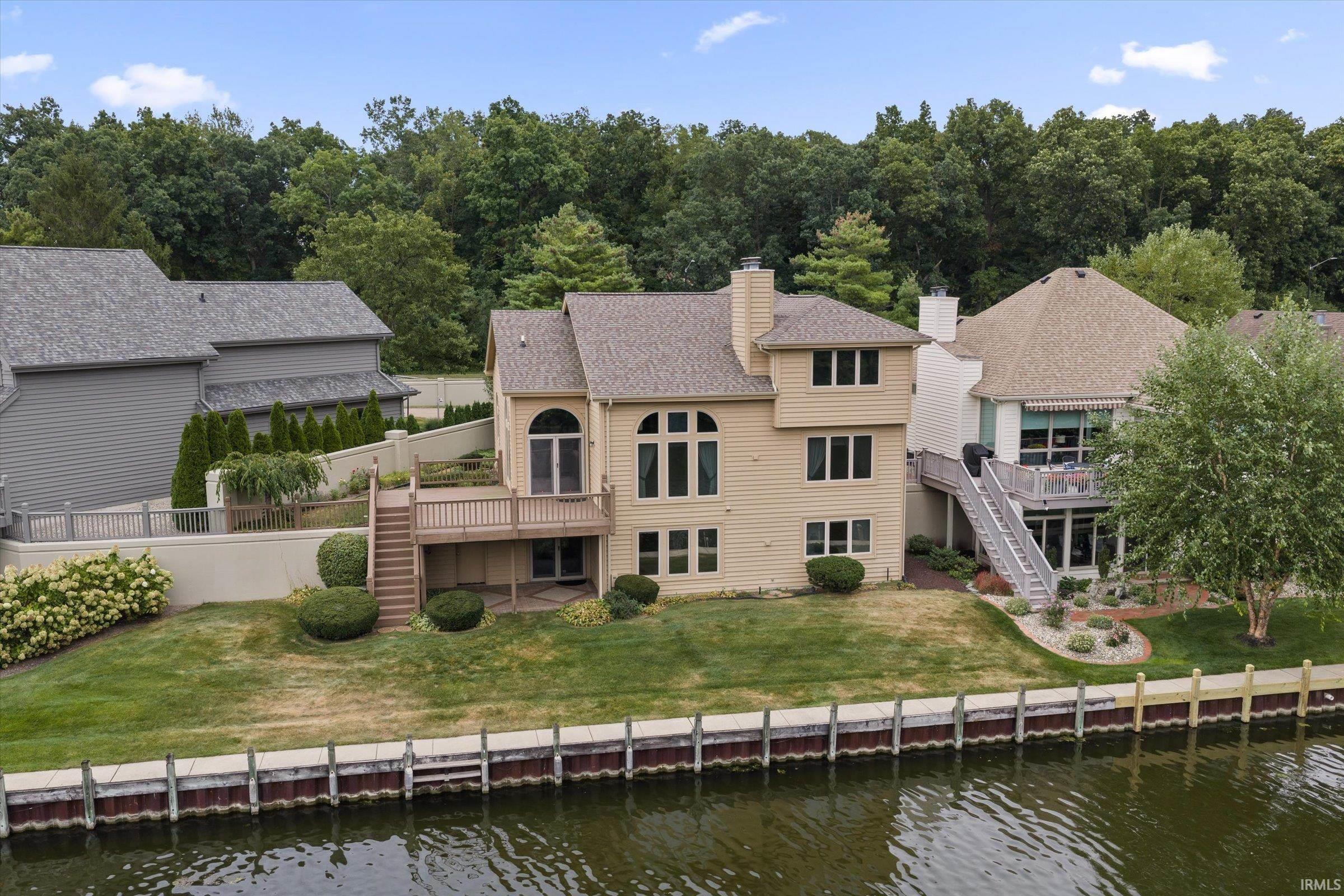 809 Bittersweet Cove Drive Mishawaka IN 46544