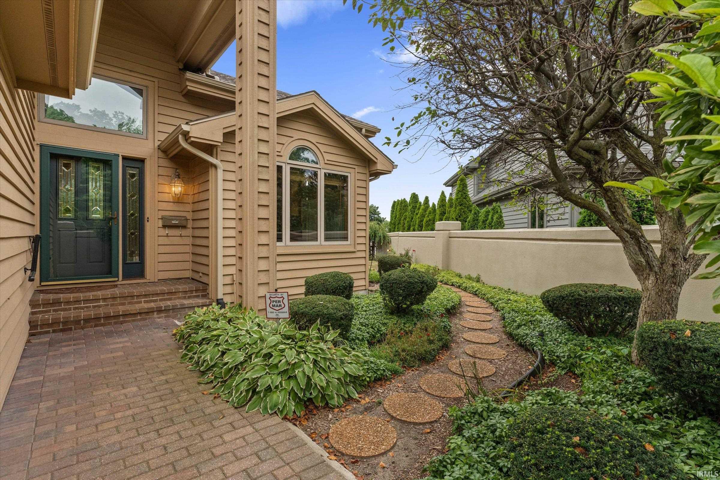 809 Bittersweet Cove Drive Mishawaka IN 46544