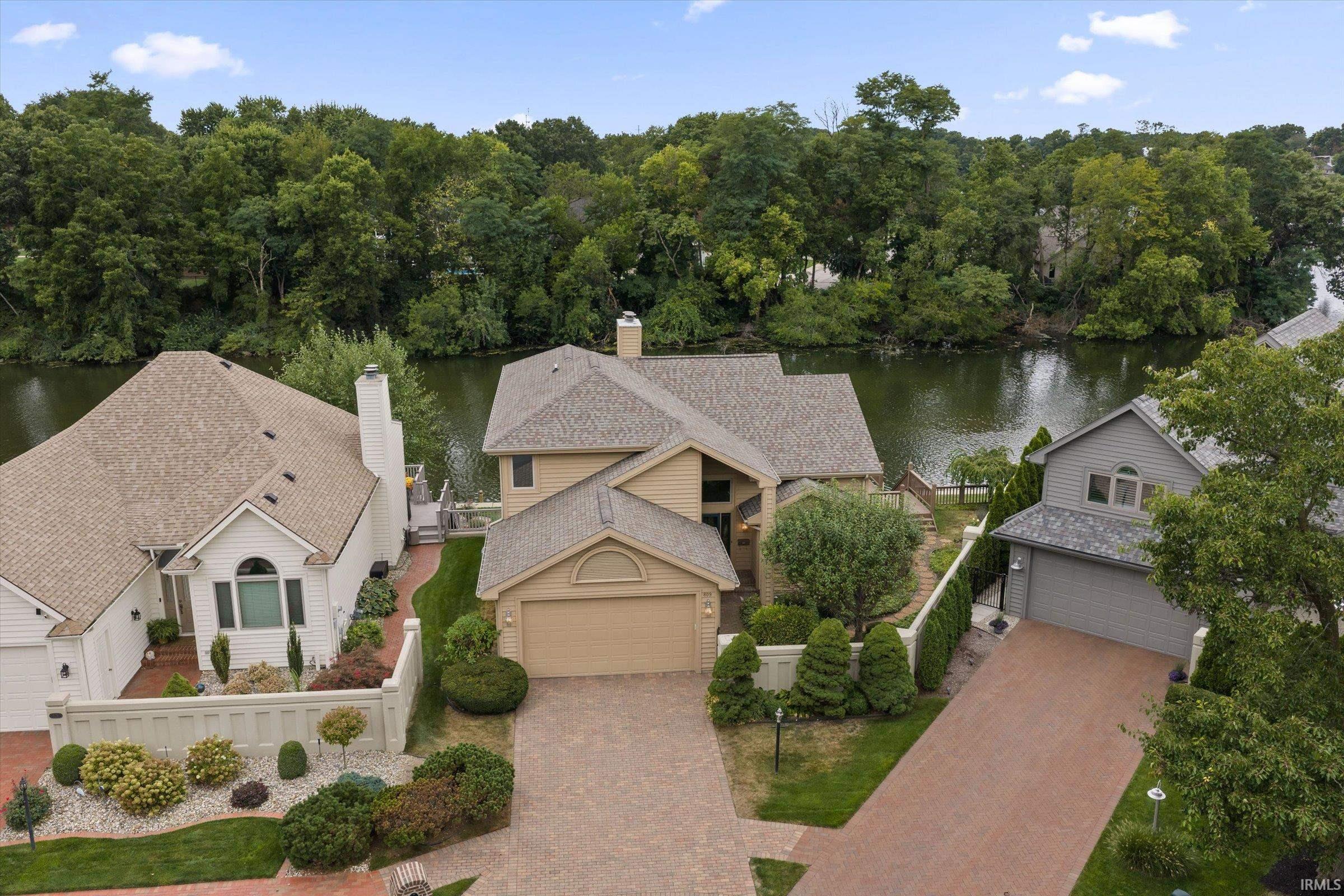 809 Bittersweet Cove Drive Mishawaka IN 46544