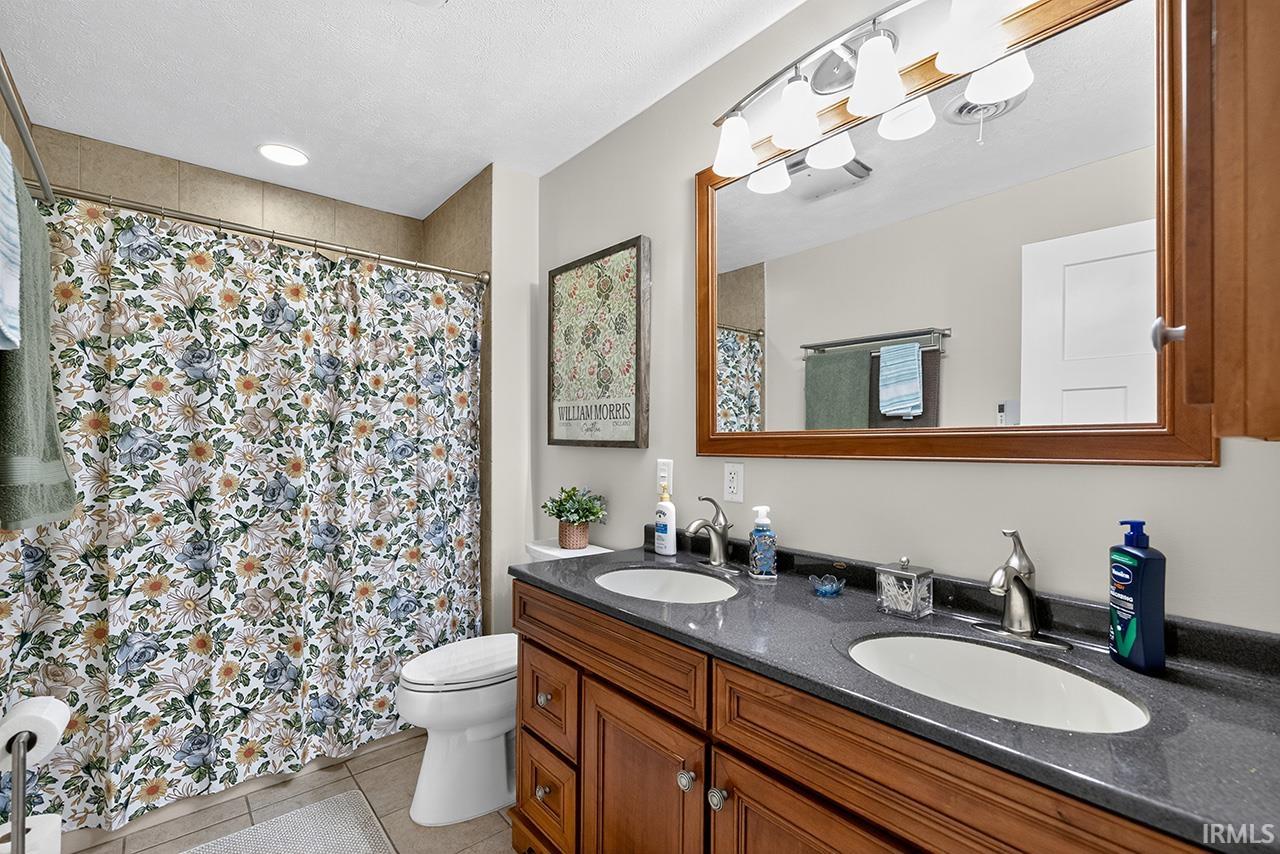 50938 N Shore Drive Elkhart IN 46514