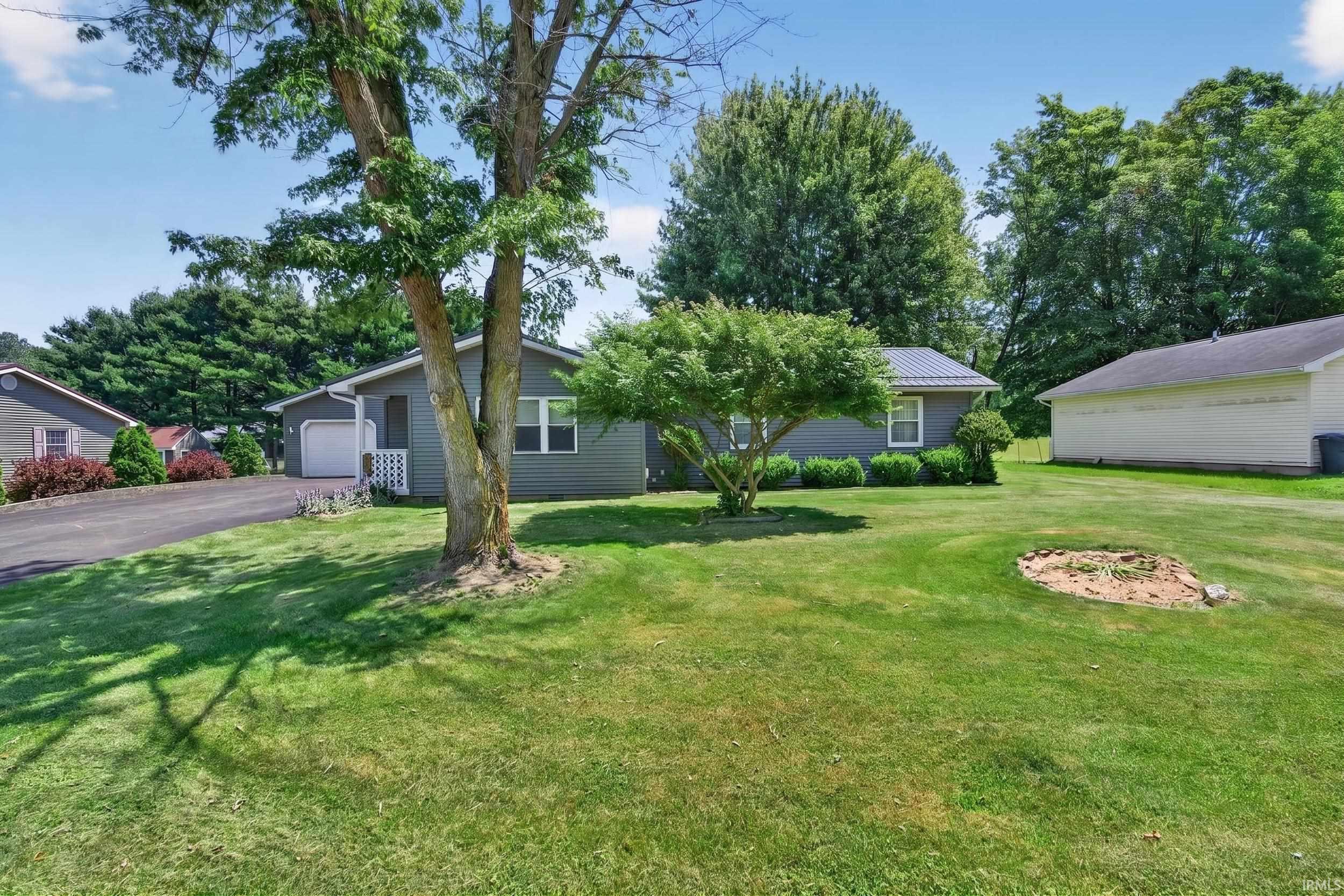 902 N Townline Lagrange IN 46761
