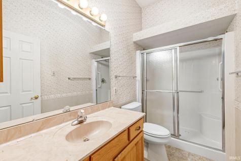 5318 Larkspur Drive South Bend IN 46614