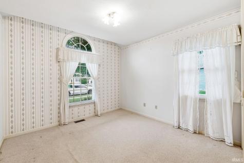 5318 Larkspur Drive South Bend IN 46614