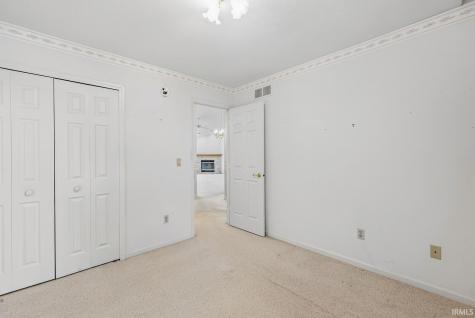 5318 Larkspur Drive South Bend IN 46614
