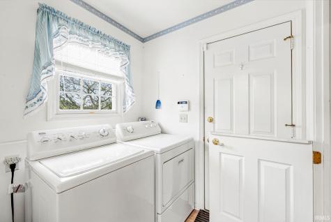 5318 Larkspur Drive South Bend IN 46614