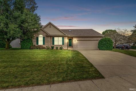 5318 Larkspur Drive South Bend IN 46614