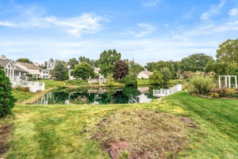 5318 Larkspur Drive South Bend IN 46614