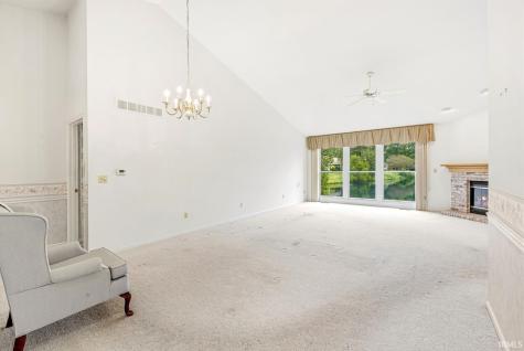 5318 Larkspur Drive South Bend IN 46614