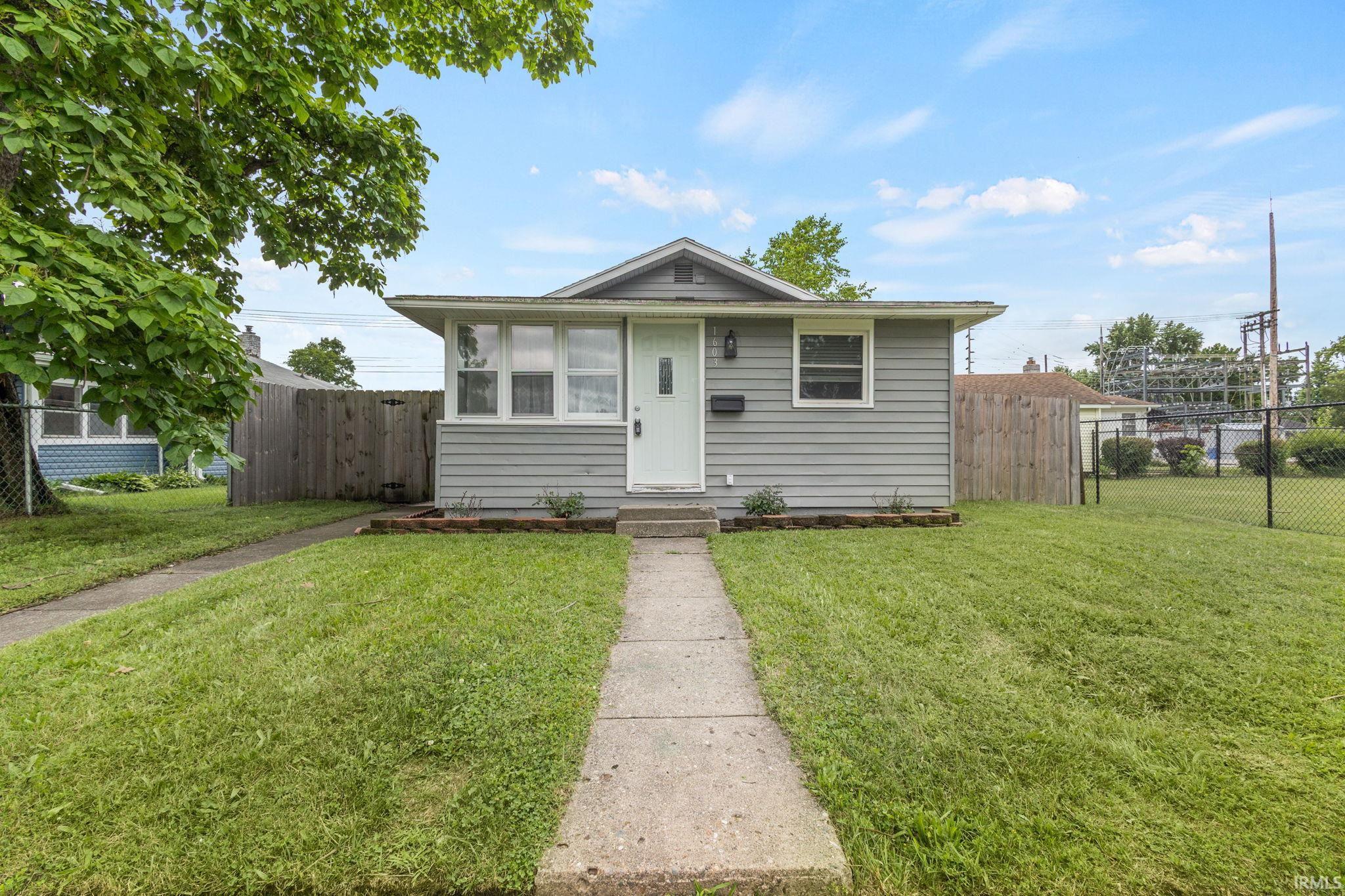 1603 Linden Avenue Mishawaka IN 46544