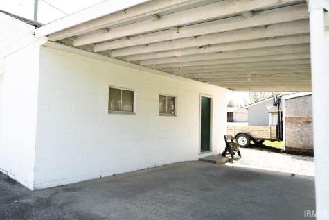 449 N 7th Street Mitchell IN 47446