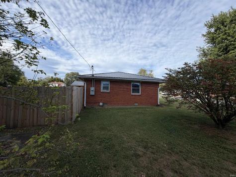 740 S 2nd Street Dugger IN 47848