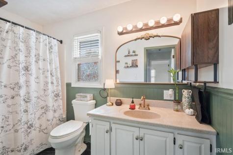 1021 E Meridian Street Sharpsville IN 46068