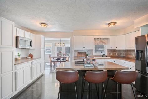 1021 E Meridian Street Sharpsville IN 46068