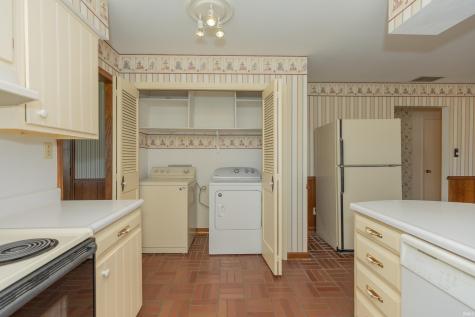2410 Hialeah Drive Evansville IN 47715