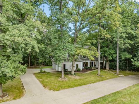 6606 Sweet Wood Court Fort Wayne IN 46814