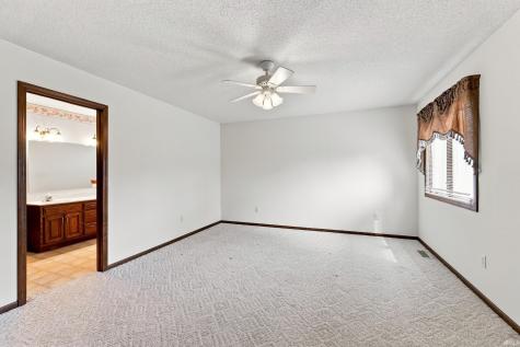 2127 Caravelle Drive Fort Wayne IN 46814