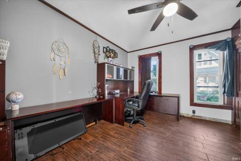 402 N Main Street Nappanee IN 46550