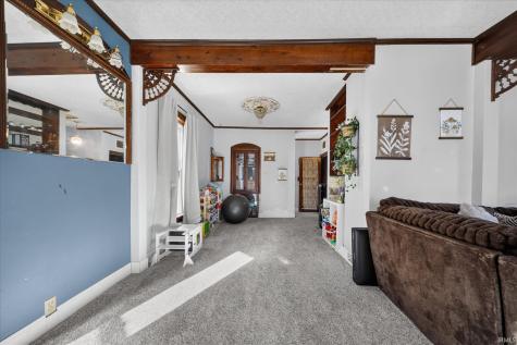 402 N Main Street Nappanee IN 46550