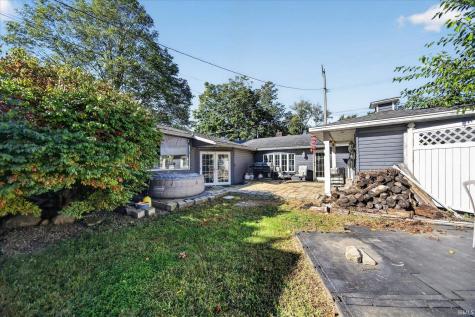 402 N Main Street Nappanee IN 46550