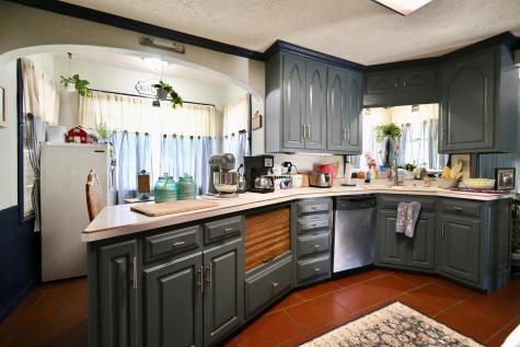 211 W Main Street Rossville IN 46065