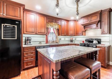 3908 Hogue Road Evansville IN 47712