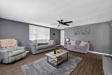 2207 I Street Bedford IN 47421