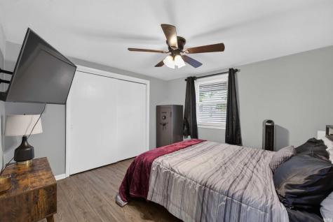 2207 I Street Bedford IN 47421