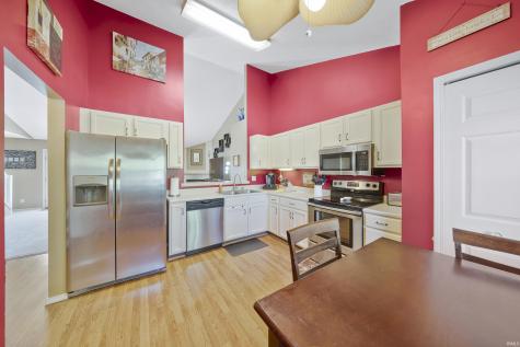 3805 Pine Needle Point Evansville IN 47715