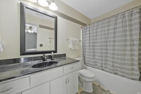 3805 Pine Needle Point Evansville IN 47715